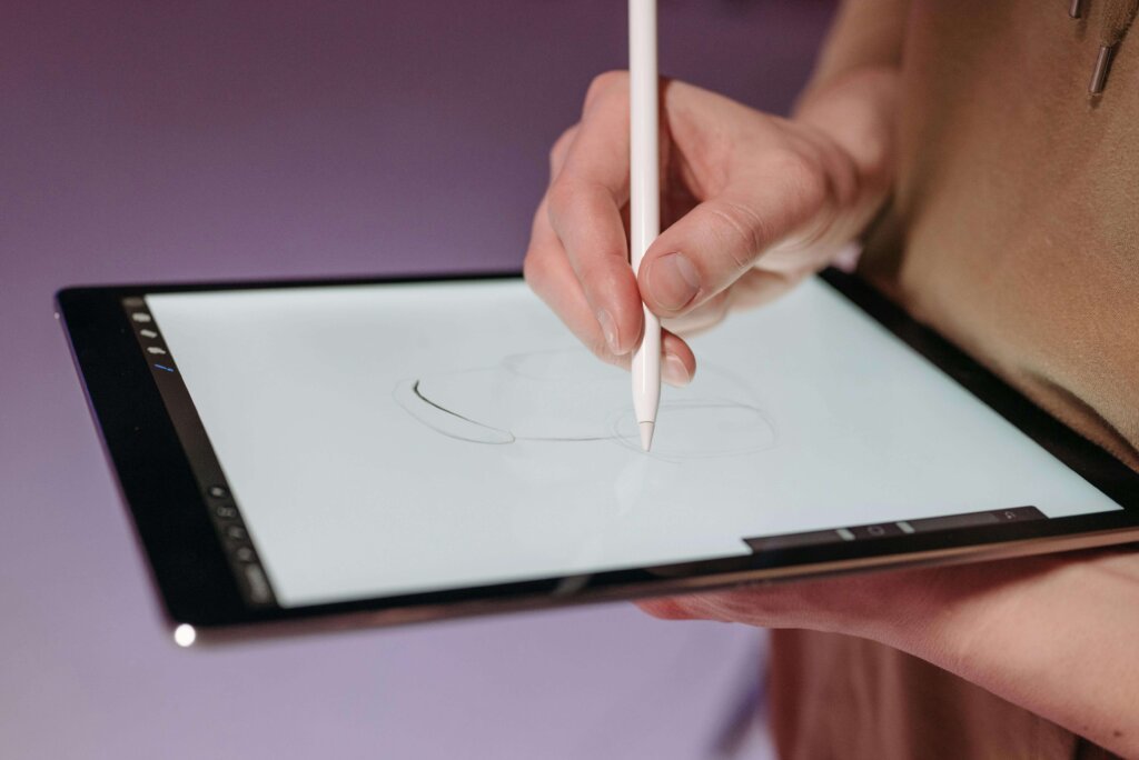 9 Must-Have Drawing Tools for Your Professional Drawing